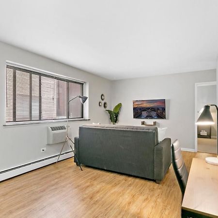 Stunning 1Br Apartment At Center Of Lakeview - Oakdale 211 Чикаго Экстерьер фото