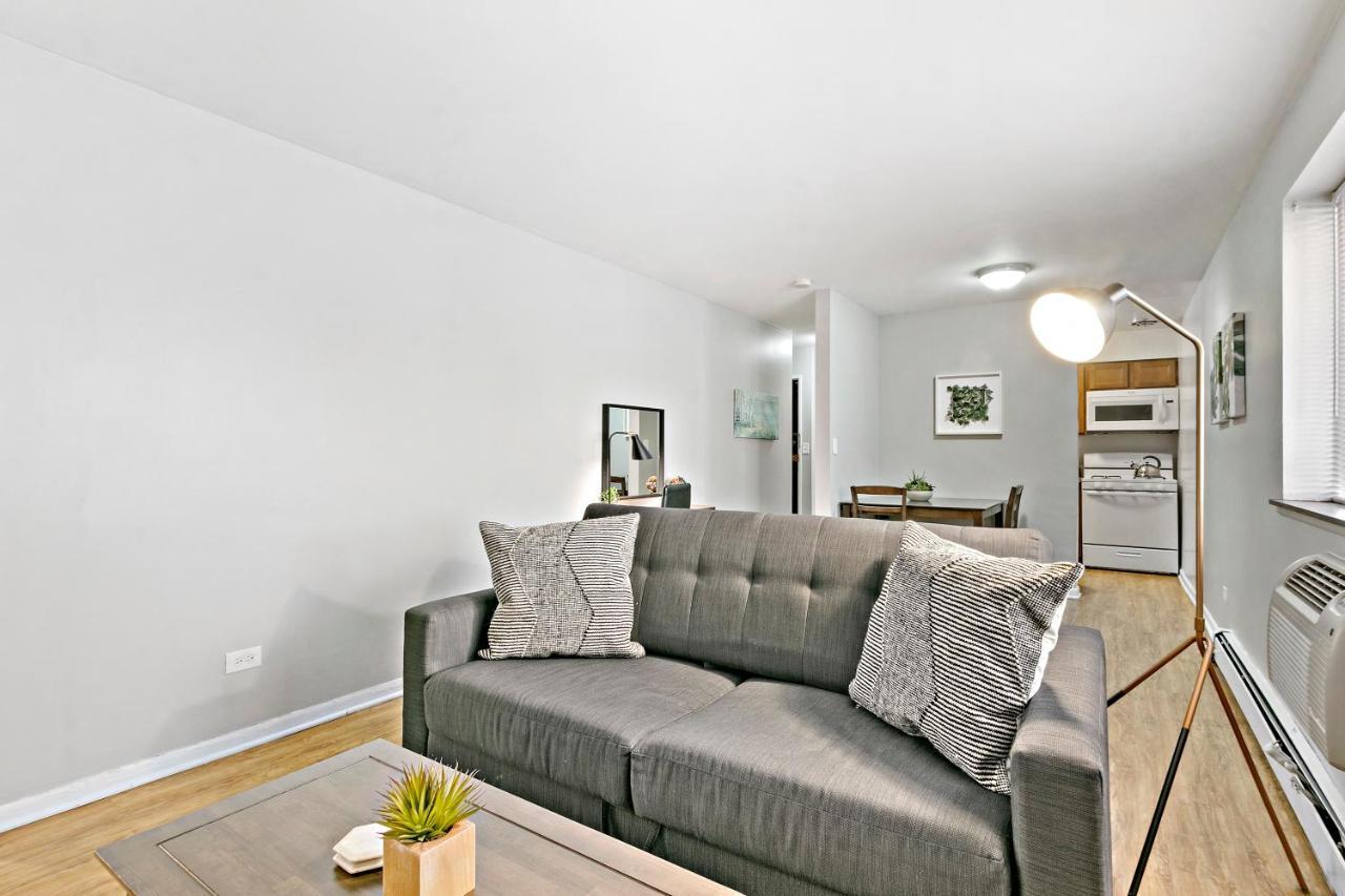 Stunning 1Br Apartment At Center Of Lakeview - Oakdale 211 Чикаго Экстерьер фото